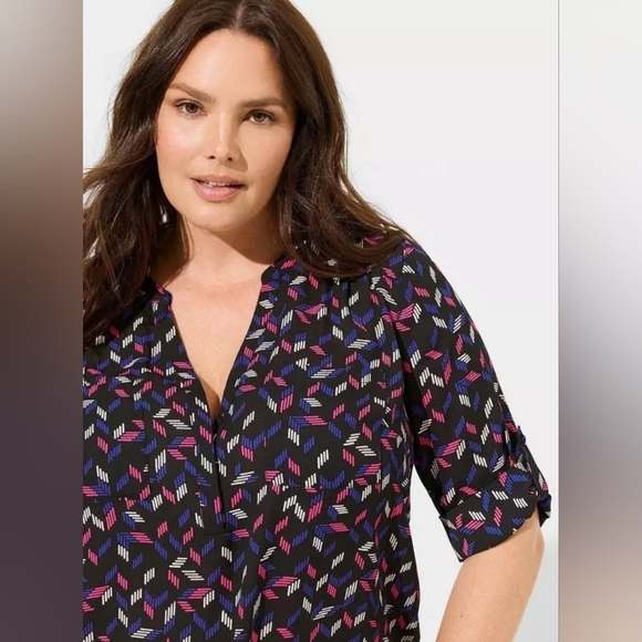 Torrid Black Print Harper 3/4 Sleeve Pullover Blouse Plus Size 1x - Picture 3 of 12